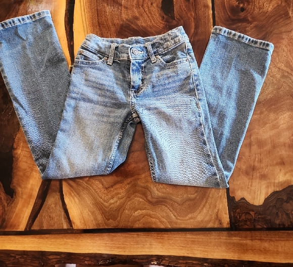 Wrangler Kids Blue Jeans - Picture 2 of 4